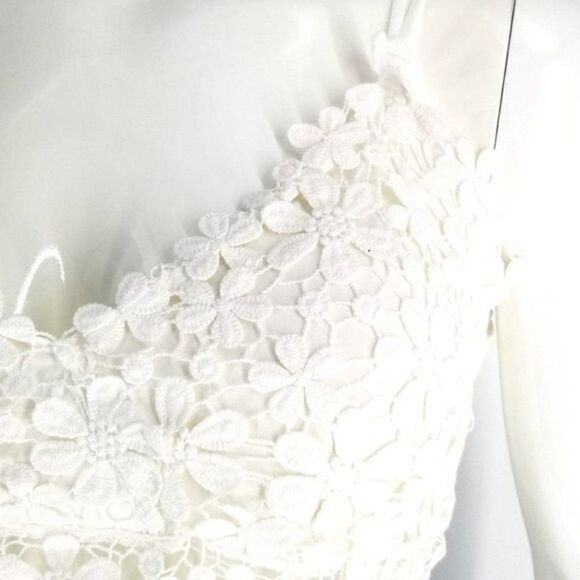 Demure White Lace Cropped Bralette Plus Size 1X-3X NEW - Picture 4 of 5